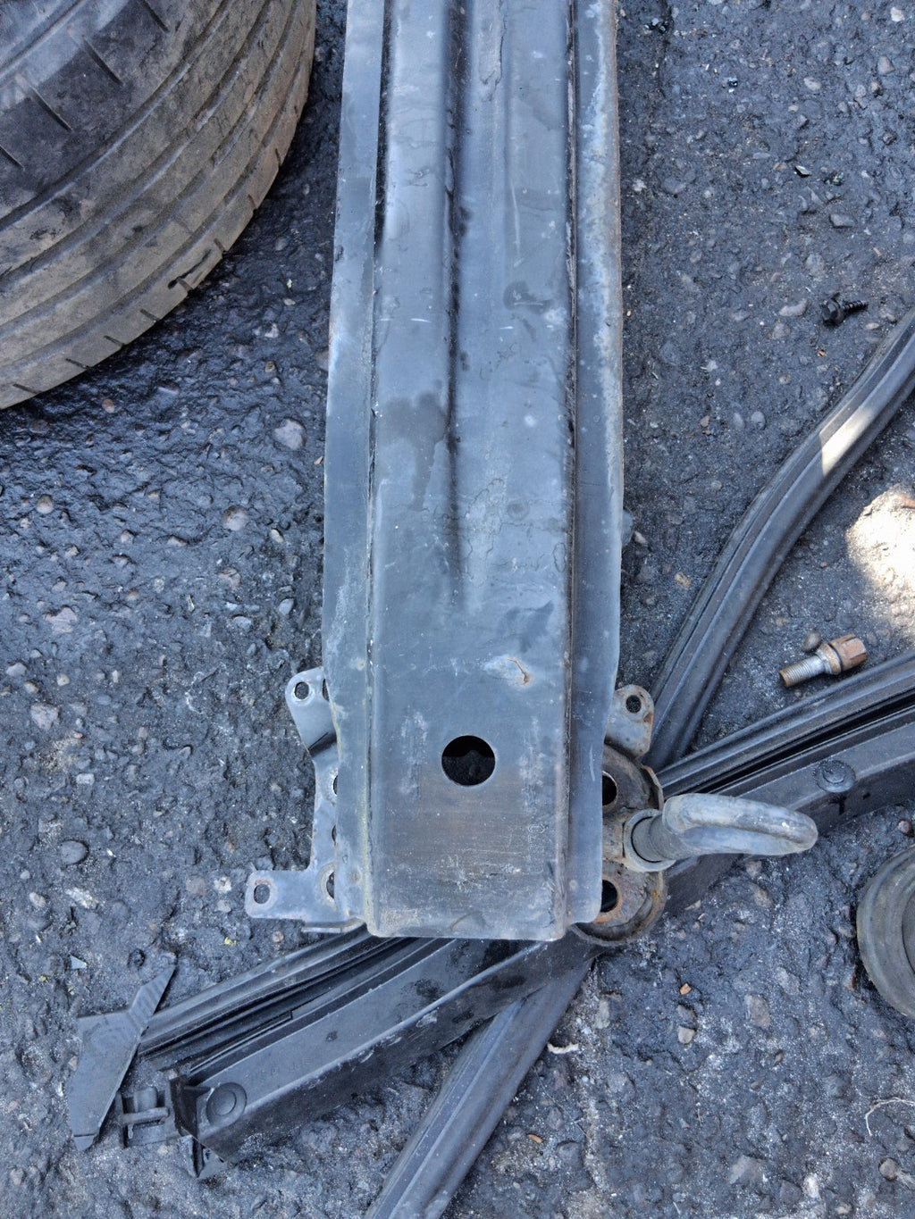 2012 VW VOLKSWAGEN PASSAT CC FRONT BUMPER CRASH BAR REINFORCEMENT BAR