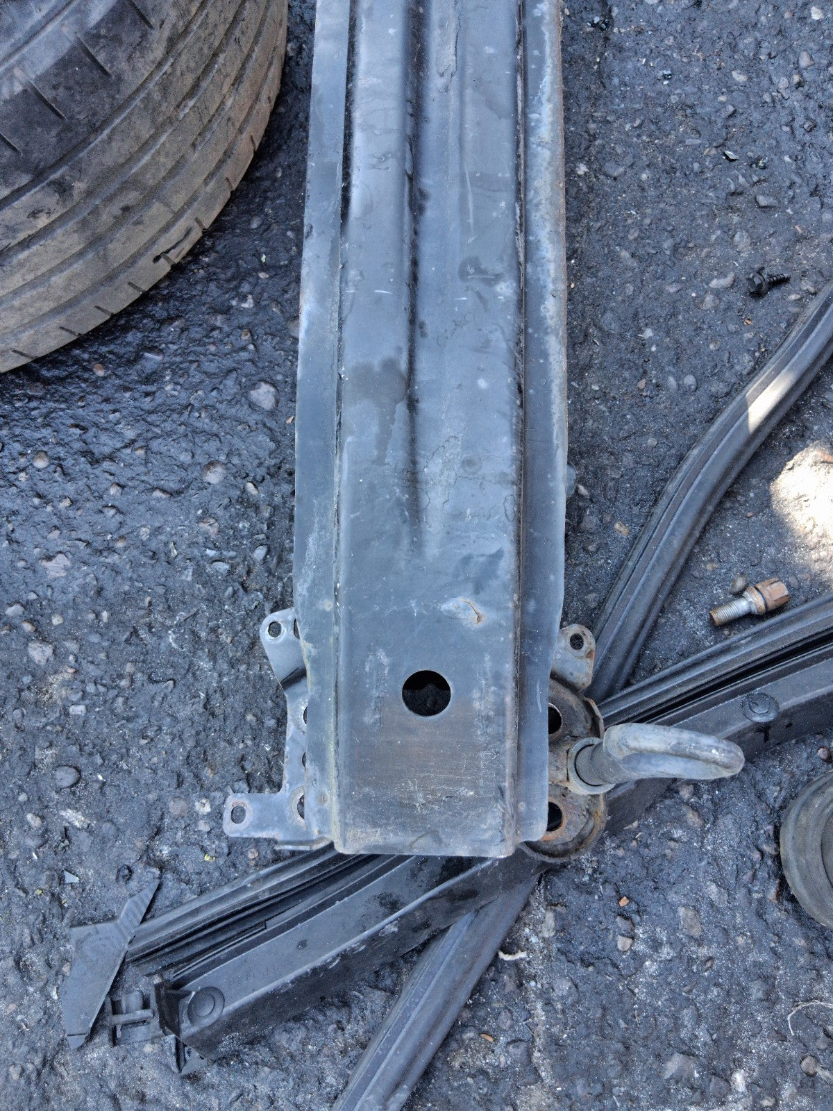 2012 VW VOLKSWAGEN PASSAT CC FRONT BUMPER CRASH BAR REINFORCEMENT BAR