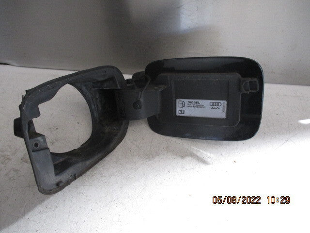 AUDI A4 2011 B8 ESTATE FUEL FILLER FLAP COVER BLACK 8k0809999a