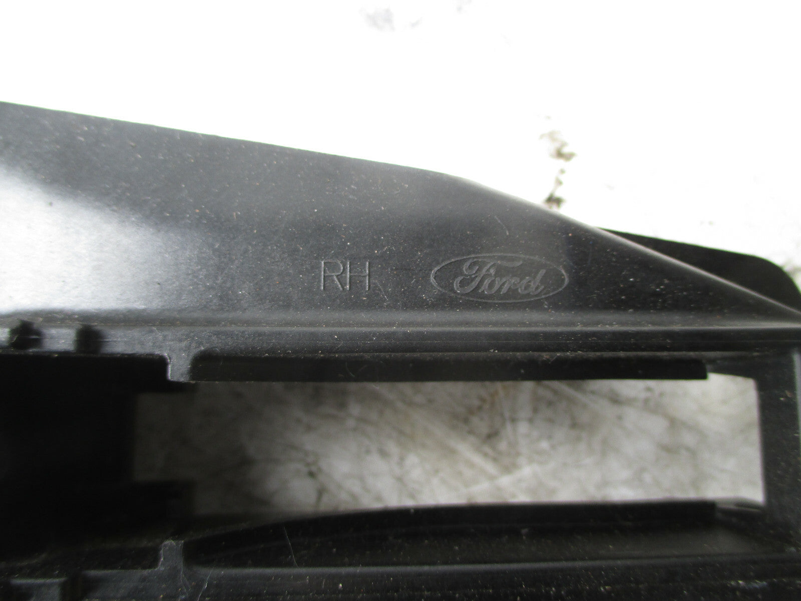 FORD GALAXY MK4 2020 OS DRIVER DOOR HANDLE BRACKET ASSEMBLY EM2B-R224N02-BC
