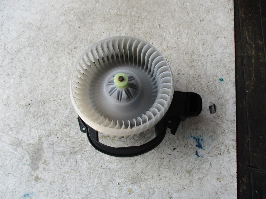 JAGUAR XE 2017 HEATER BLOWER FAN MOTOR MF1163602681