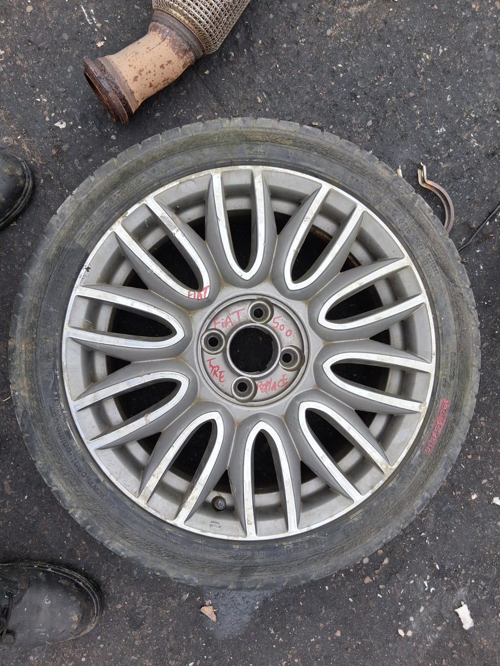 2025 FIAT 500 MHEV 15 INCH ALLOY WHEEL WITH TYRE 185/55R15