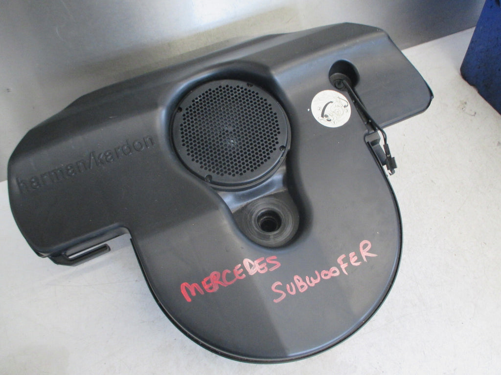 MERCEDES BENZ B CLASS W245 W169 HARMAN KARDON REAR SUBWOOFER A1698201202