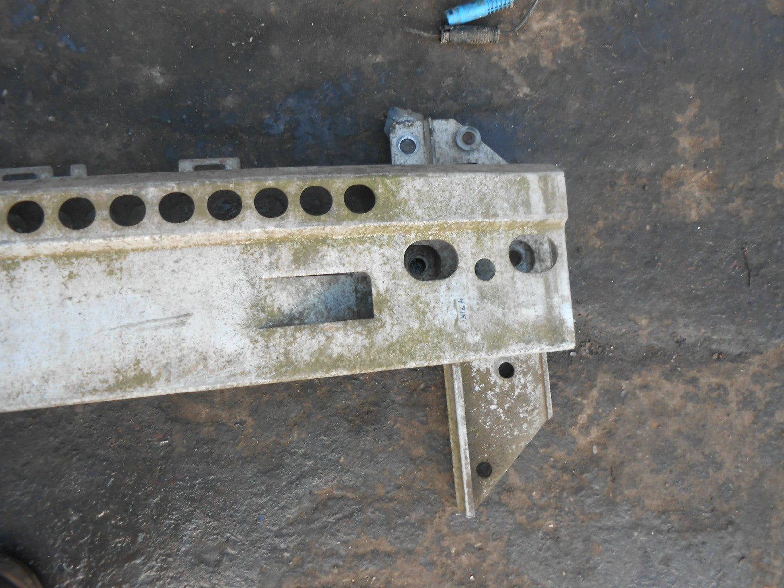 BMW MINI R52 COOPER CABRIOLET 2006 FRONT BUMPER REINFORCEMENT CRASH SUPPORT BAR