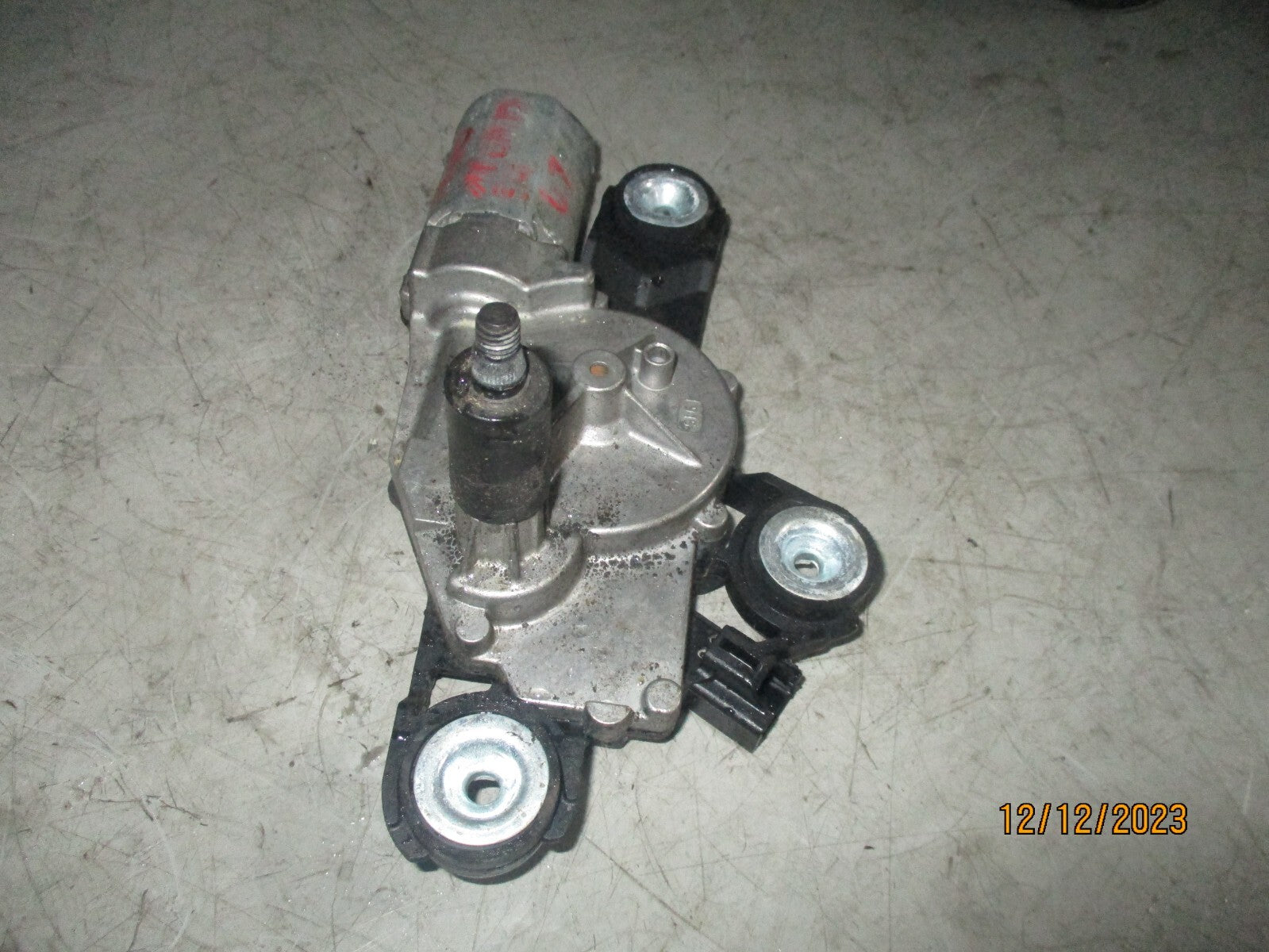 FORD MONDEO MK4 2010 REAR WINDSCREEN WIPER MOTOR 7S71A17K441AA