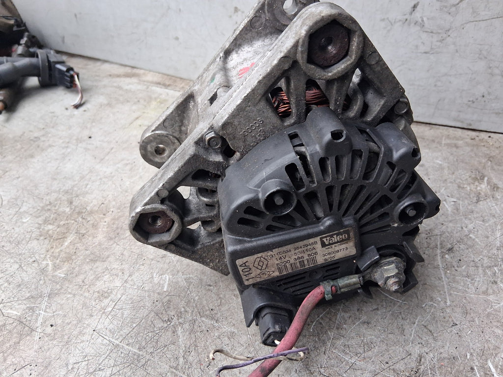 2005 RENAULT MEGANE MK2 1.5 DIESEL ALTERNATOR 8200386806