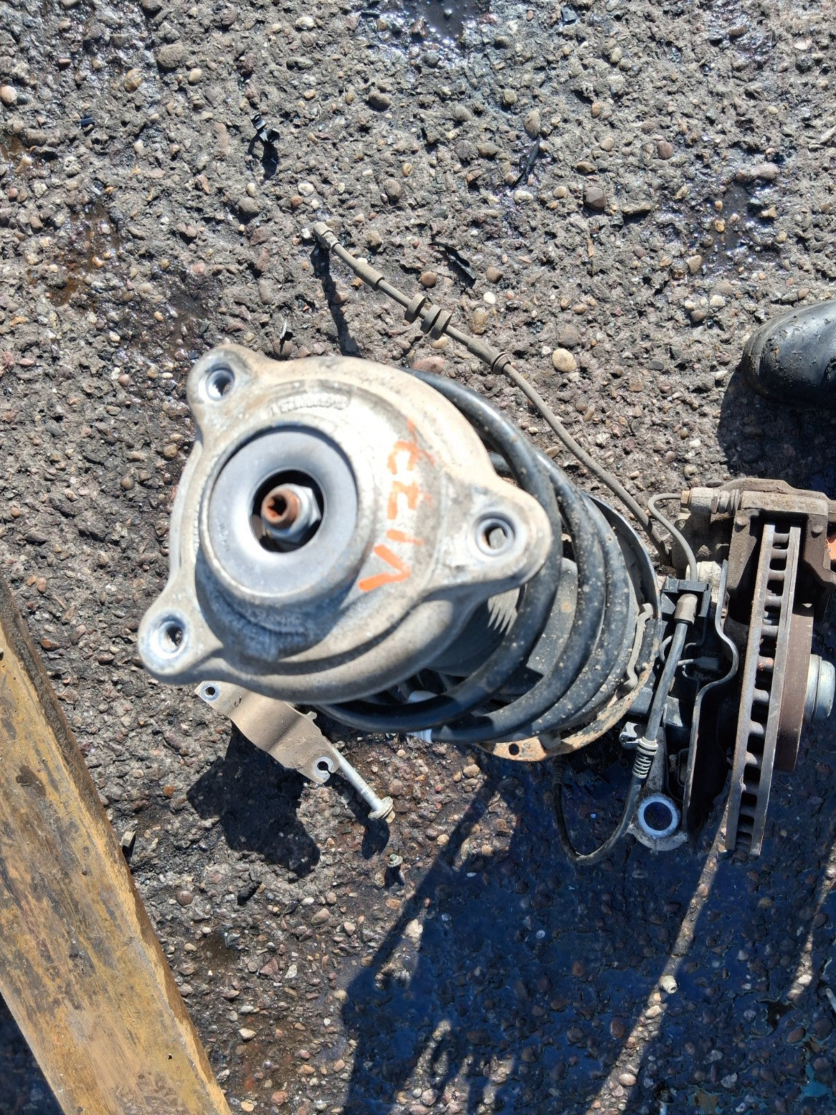 2021 MERCEDES A CLASS V177 1.3 HYBRID OSF DRIVER SIDE FRONT HUB LEG A1773207401