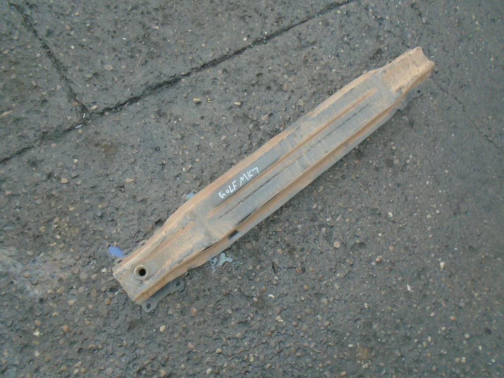 VW VOLKSWAGEN MK7 2017 REAR BUMPER REINFORCEMENT CRASH BAR
