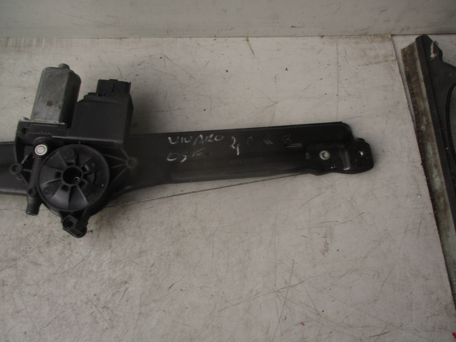 2021 VAUXHALL VIVARO OSF DRIVER SIDE FRONT WINDOW MOTOR & REGULATOR 9829889680