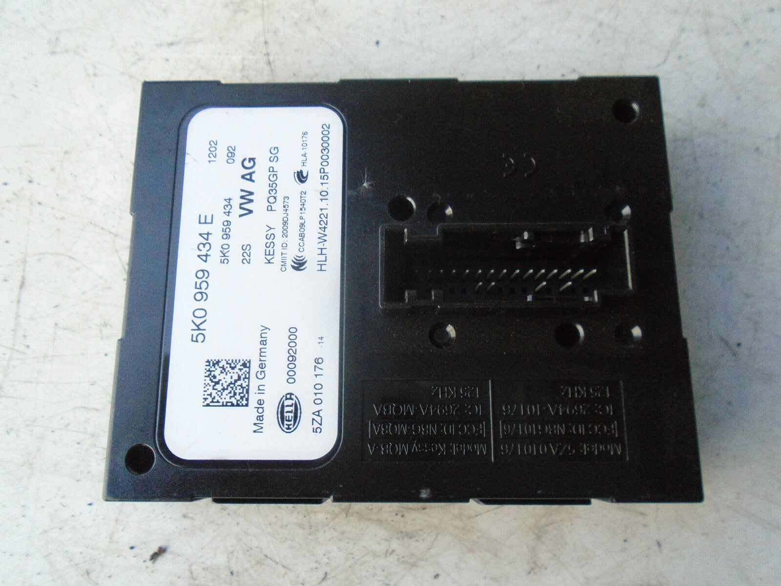 AUDI A1 2015 MK1 8X KEYLESS ENTRY CONTROL MODULE UNIT 5K0959434E