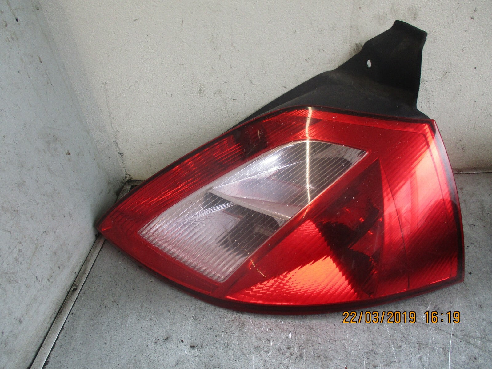 RENAULT MEGANE MK2 2004  OSR DRIVER SIDE REAR LIGHT TAIL LIGHT