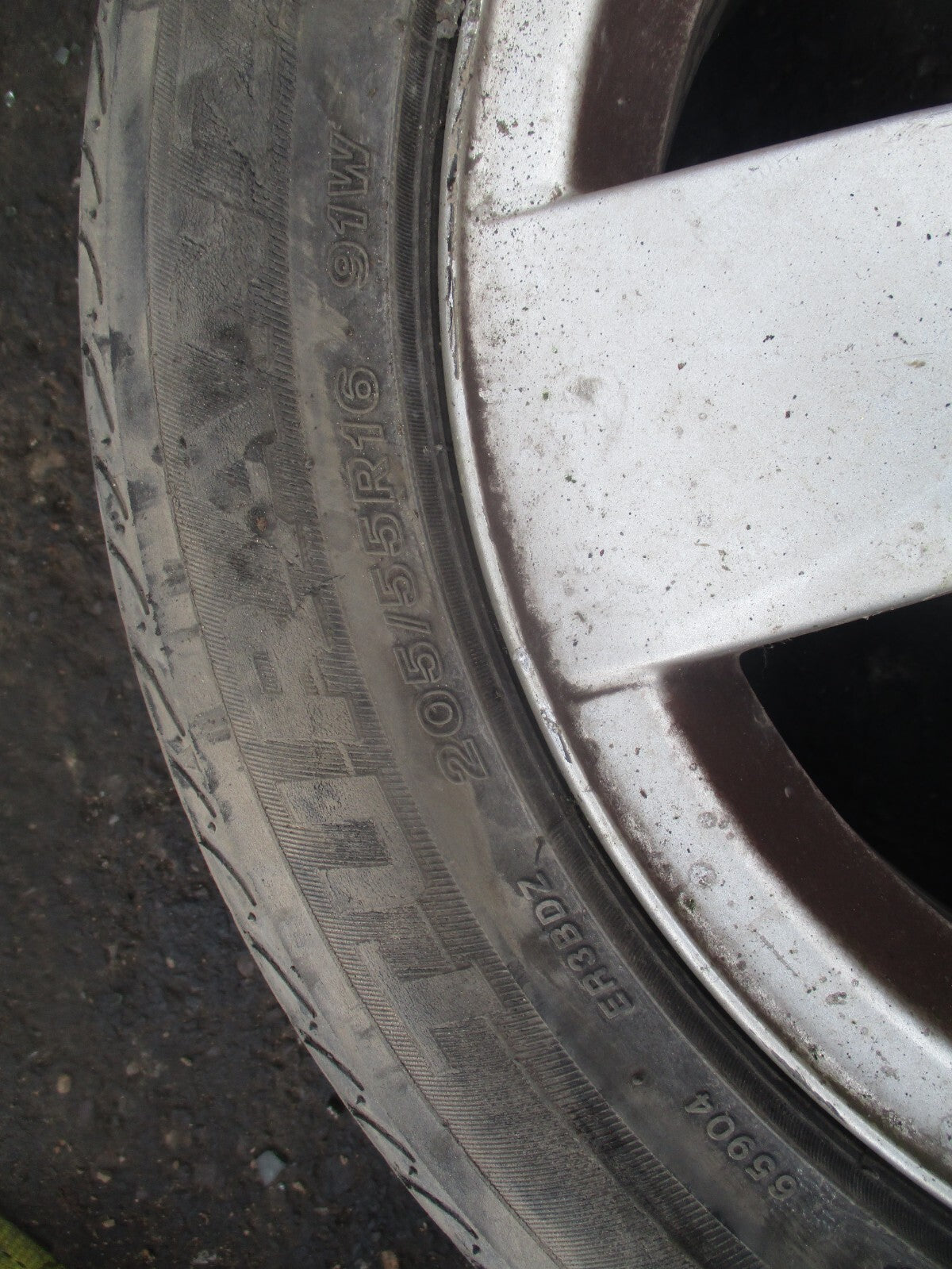 2009 RENAULT MEGANE MK3 16 INCH ALLOY WHEEL WITH TYRE 205/55R16