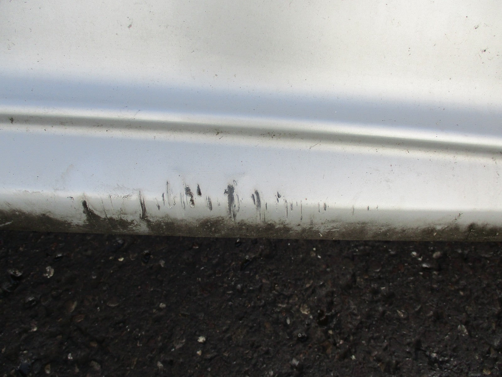 NISSAN ALMERA MK2 N16 REAR BUMPER COMPLETE SILVER