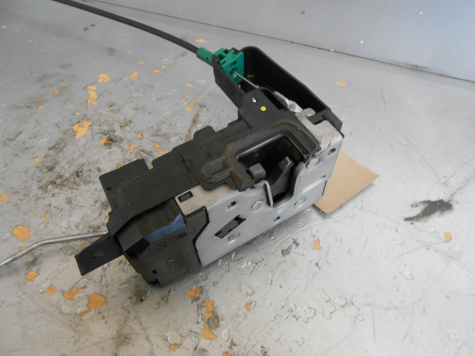 VAUXHALL ASTRA MK5 2009 ESTATE NSF PASSENGER SIDE FRONT LOCK MECH 13220369