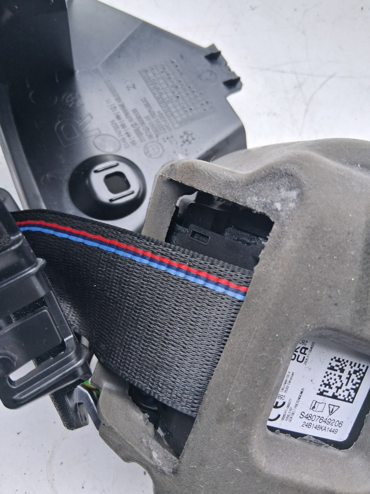 2024 BMW 2 SERIES F44 COUPE OSR DRIVER SIDE REAR RIGHT SIDE SEAT BELT