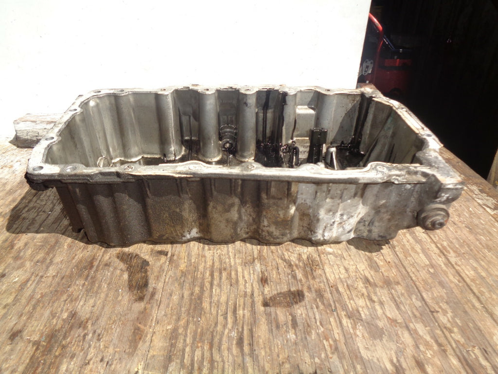 VW VOLKSWAGEN PASSAT CC 2012 2.0 DIESEL OIL SUMP