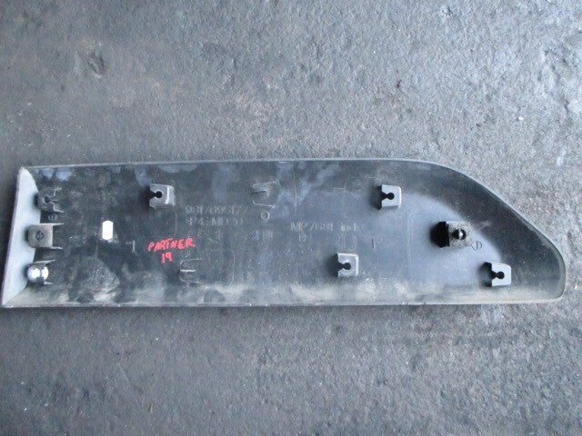 2019 PEUGEOT PARTNER MK3 OSR DRIVING SIDE REAR QUARTER TRIM PANEL 9817695177