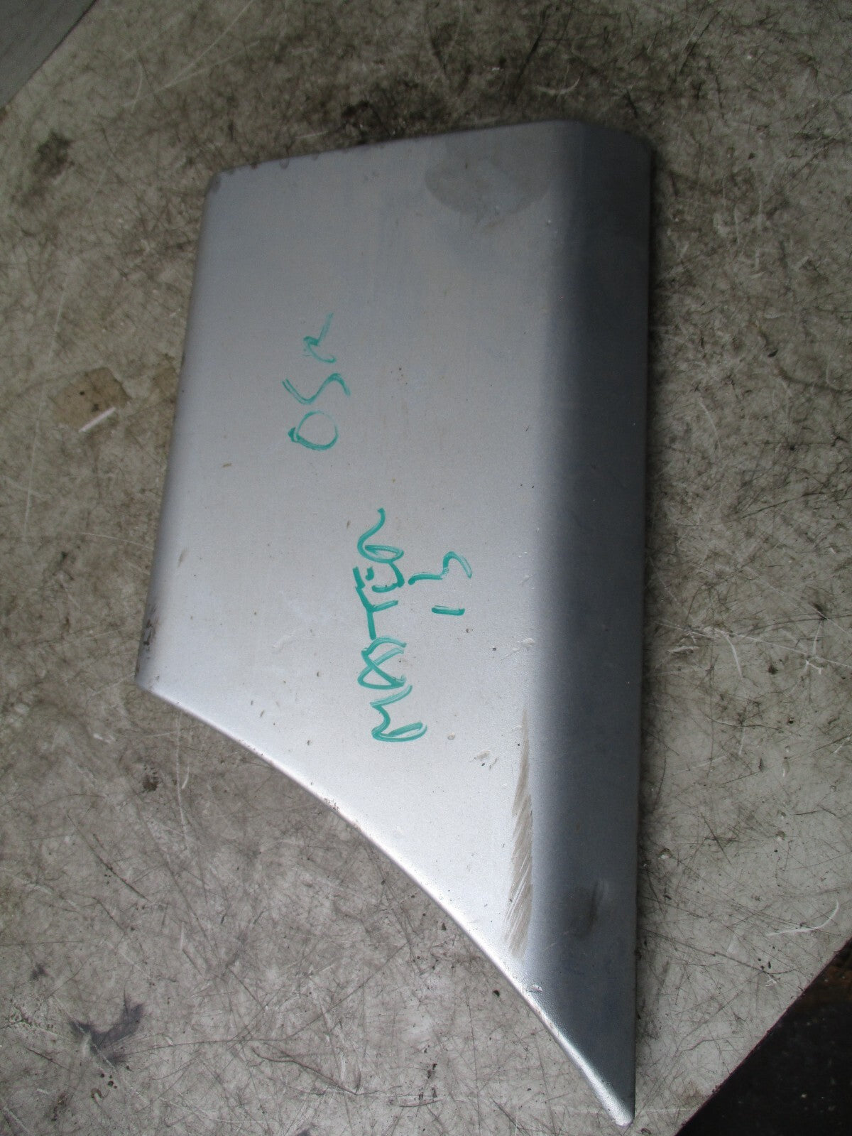 2013 RENAULT MASTER MK3 OSR DRIVER SIDE REAR MOLDING 768F30005R