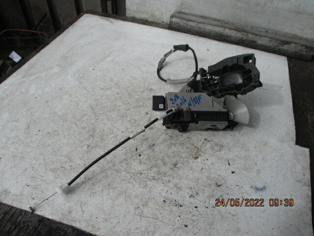 PEUGEOT 208 2016 NSF FRONT PASSENGER SIDE DOOR LOCK MECHANISM 9812500980