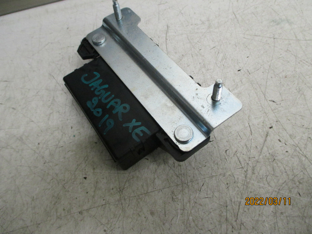 2019 JAGUAR XE FACELIFT BODY CONTROL MODULE J9C319D118AD