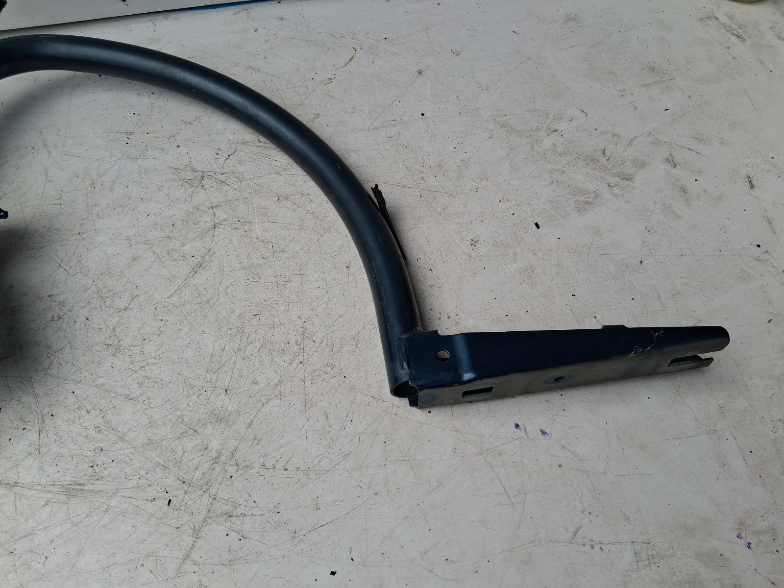 2021 MERCEDES A CLASS V177 SALOON NSR PASSENGER SIDE REAR LEFT BOOTLID HINGE