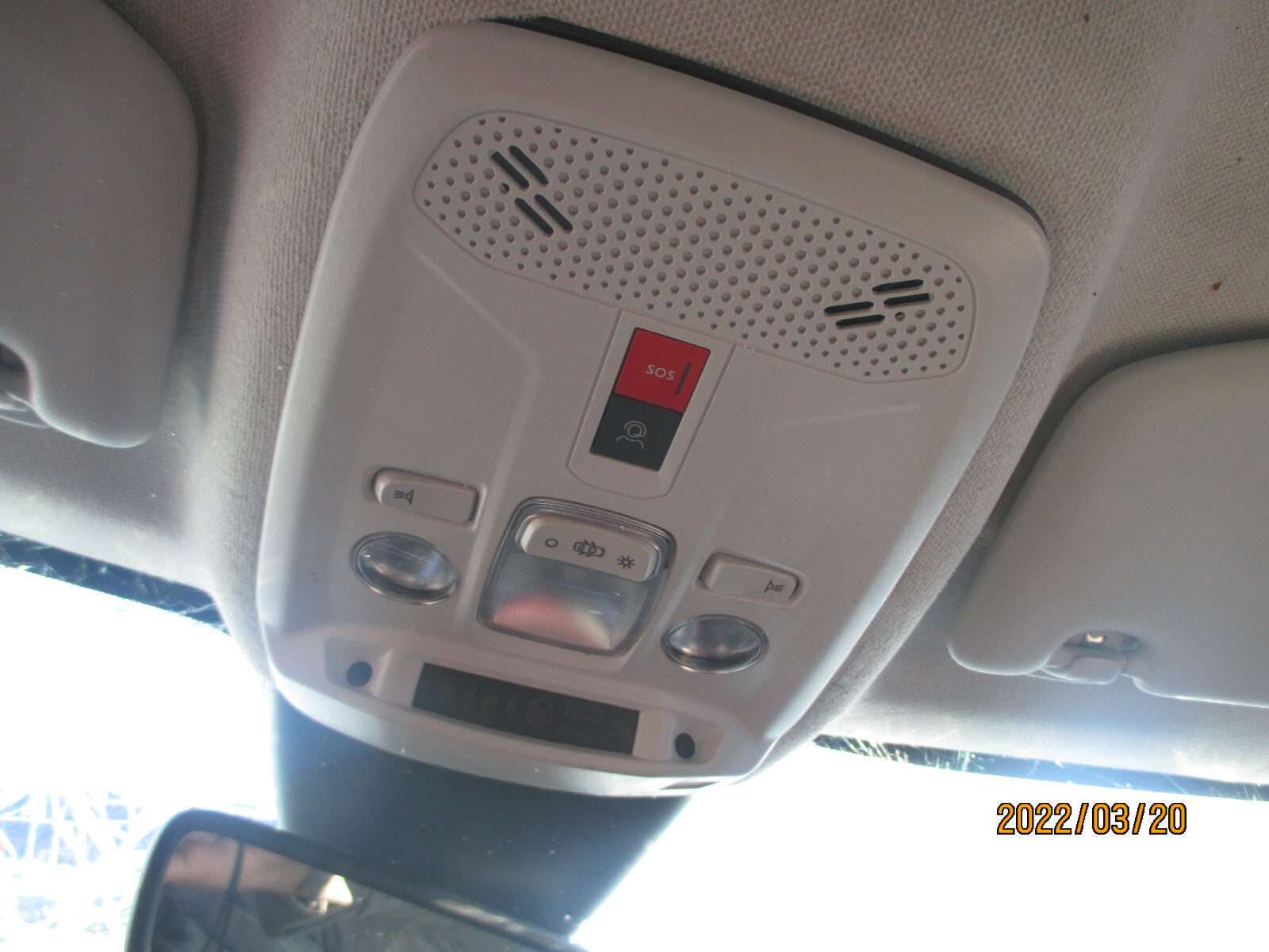 CITROEN C4 MK3 2021 FRONT INTERIOR ROOF COURTESY READING LIGHT