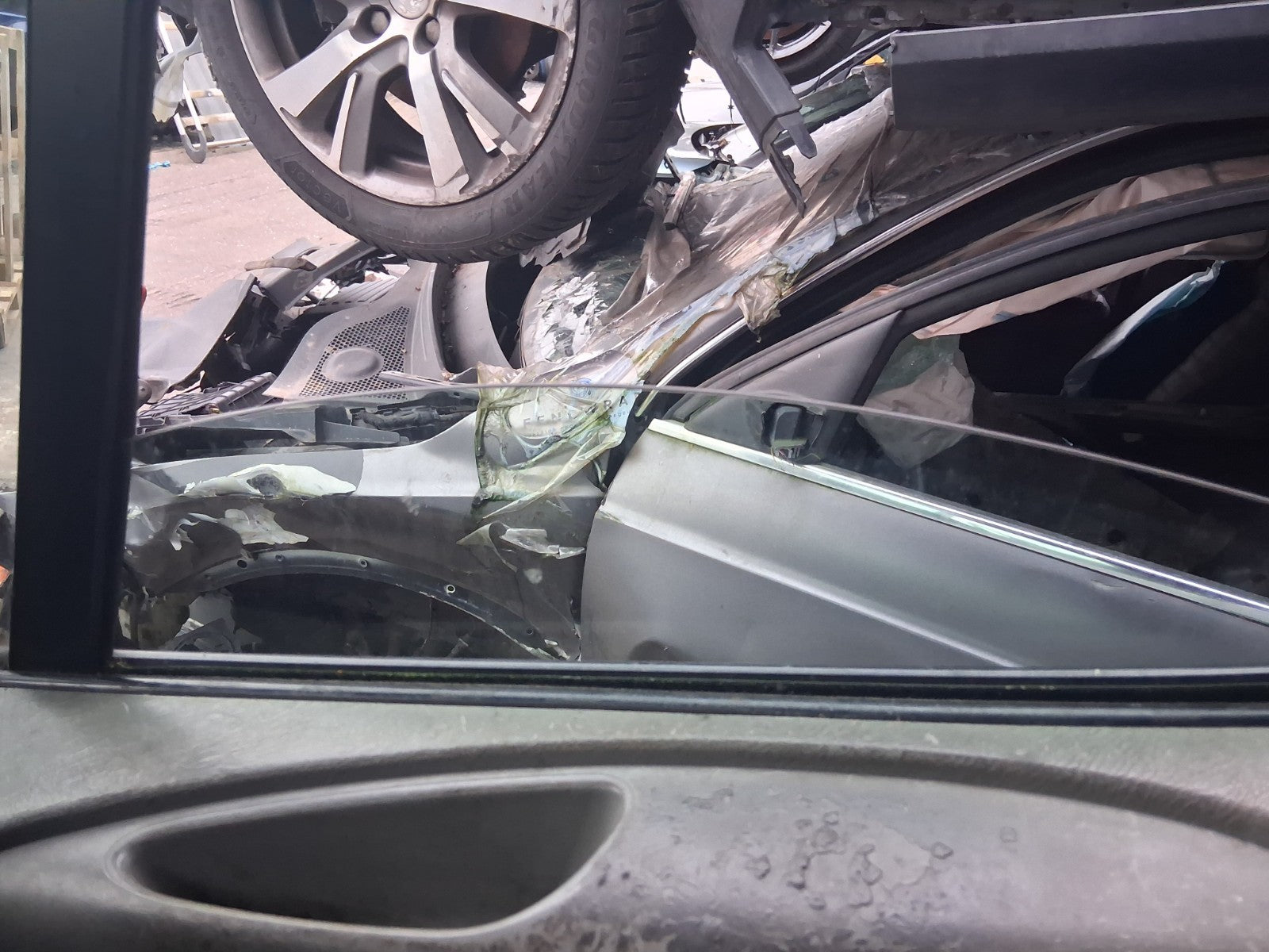 2014 VAUXHALL VIVARO MK1 OSF DRIVER SIDE FRONT RIGHT WINDOW GLASS