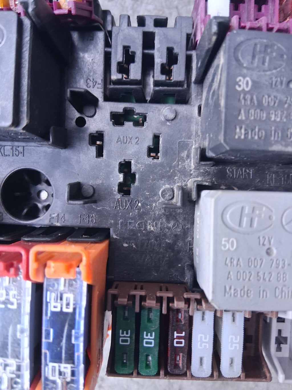 2024 MERCEDES BENZ SPRINTER FUSE BOX RELAY A9075450100
