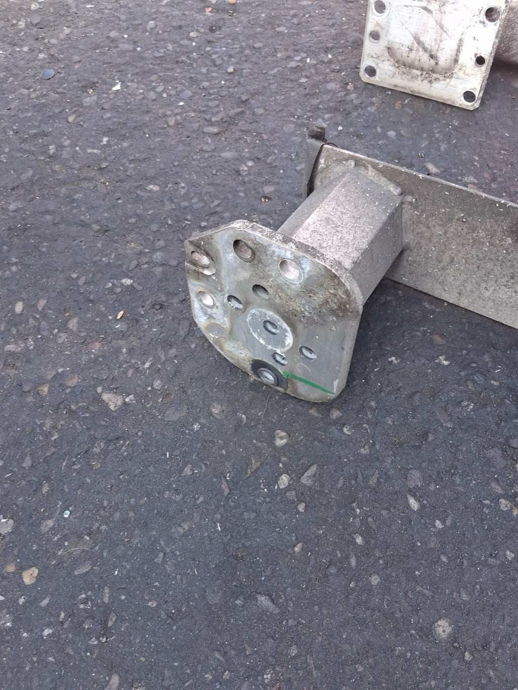 2013 CITROEN C4 MK2 FRONT BUMPER CRASH IMPACT REINFORCEMENT BAR