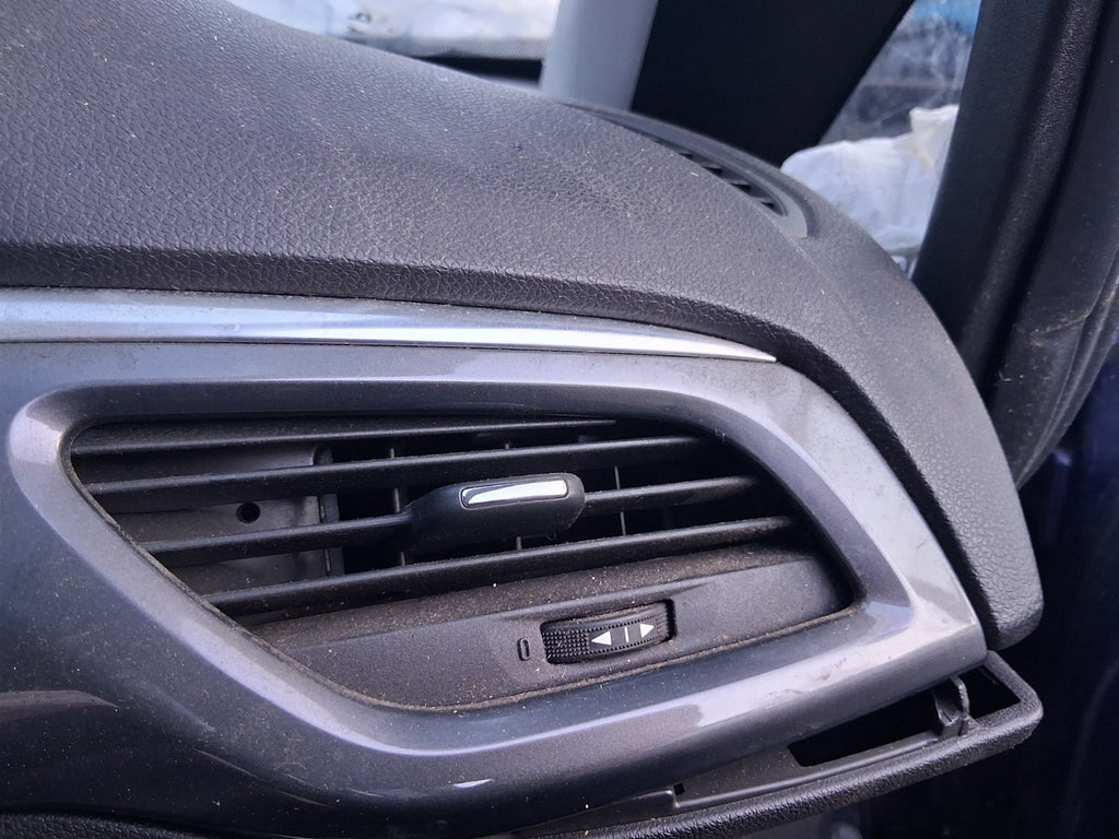 2016 VAUXHALL CORSA E OSF DRIVER SIDE FRONT RIGHT AIR VENT