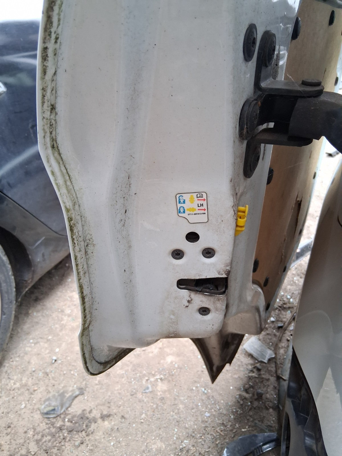 2015 FORD TRANSIT COURIER MK1 NS PASSENGER SIDE SLIDING DOOR LOCK MECHANISM