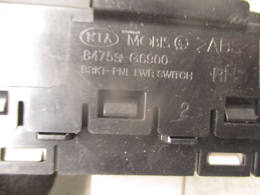 2021 KIA PICANTO MK3 JA TYRE TRACTION CONTROL & HEADLIGHT SWITCH 84759G6900