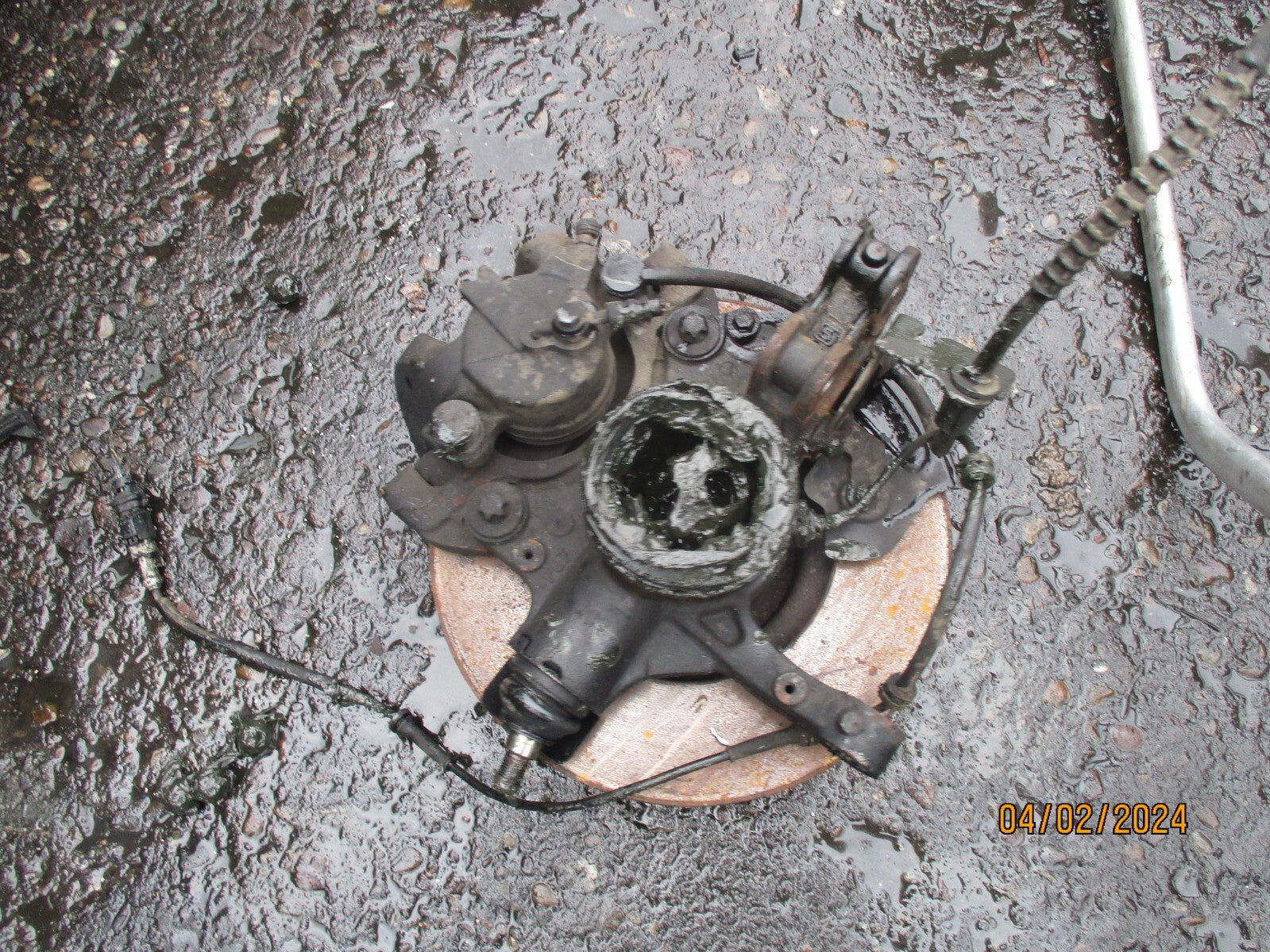 VAUXHALL VIVARO MK3 2021 OSF DRIVER SIDE FRONT HUB CALIPER