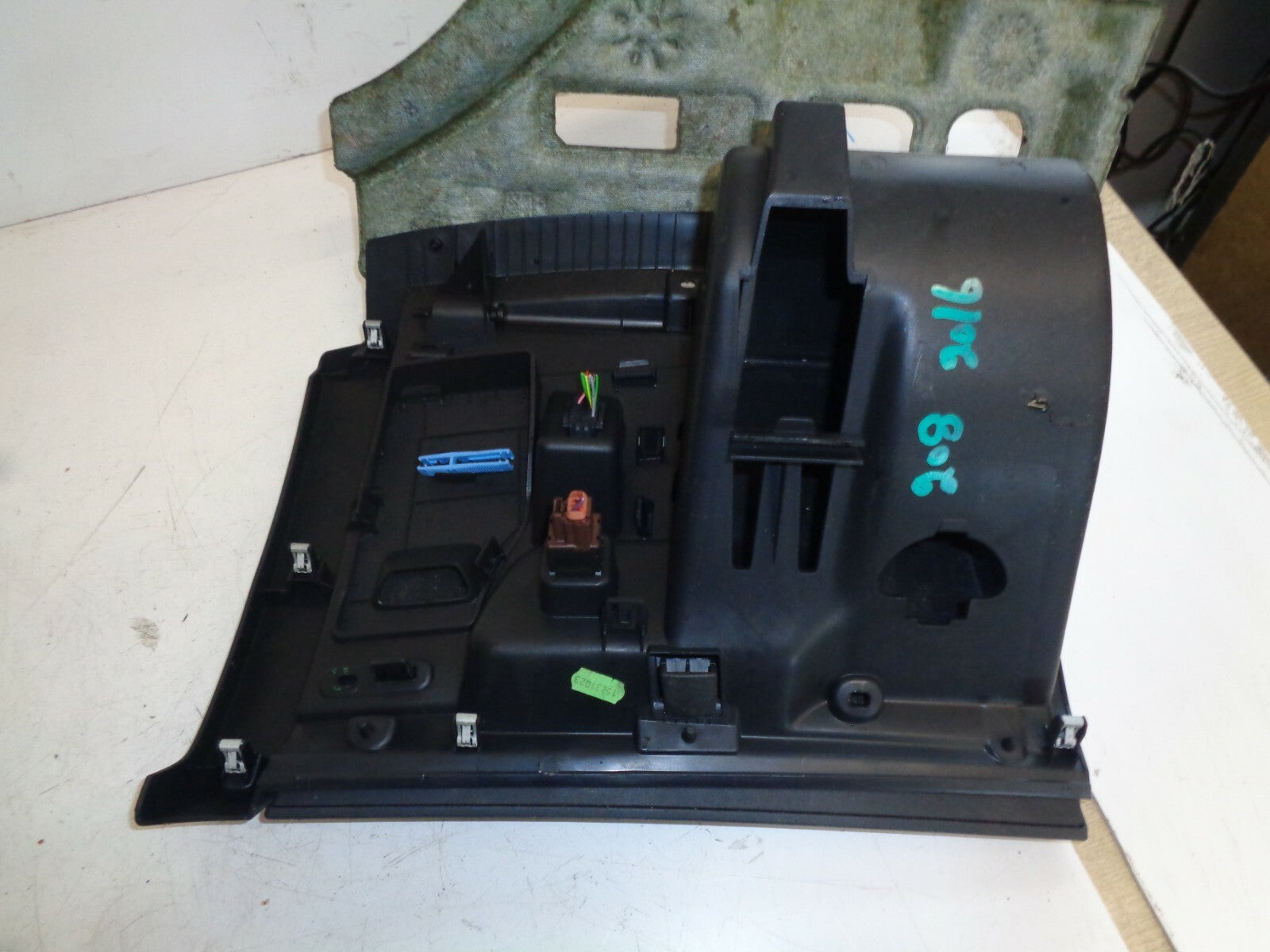 PEUGEOT 208 2016 MK1 PASSENGER SIDE STORAGE COMPARTMENT GLOVEBOX