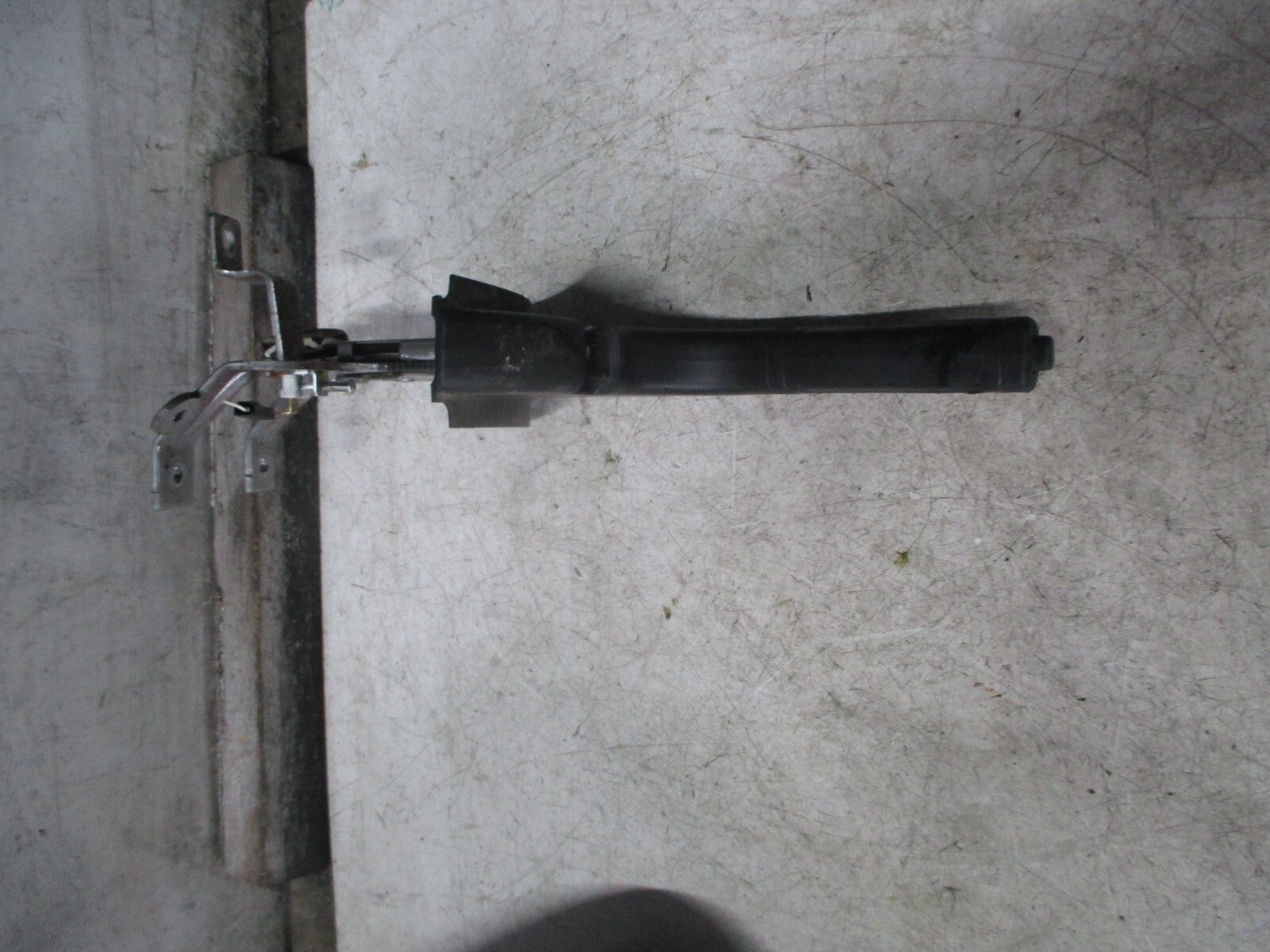 RENAULT TWINGO MK3 1.0 2017 HANDBRAKE LEVER A4534200084