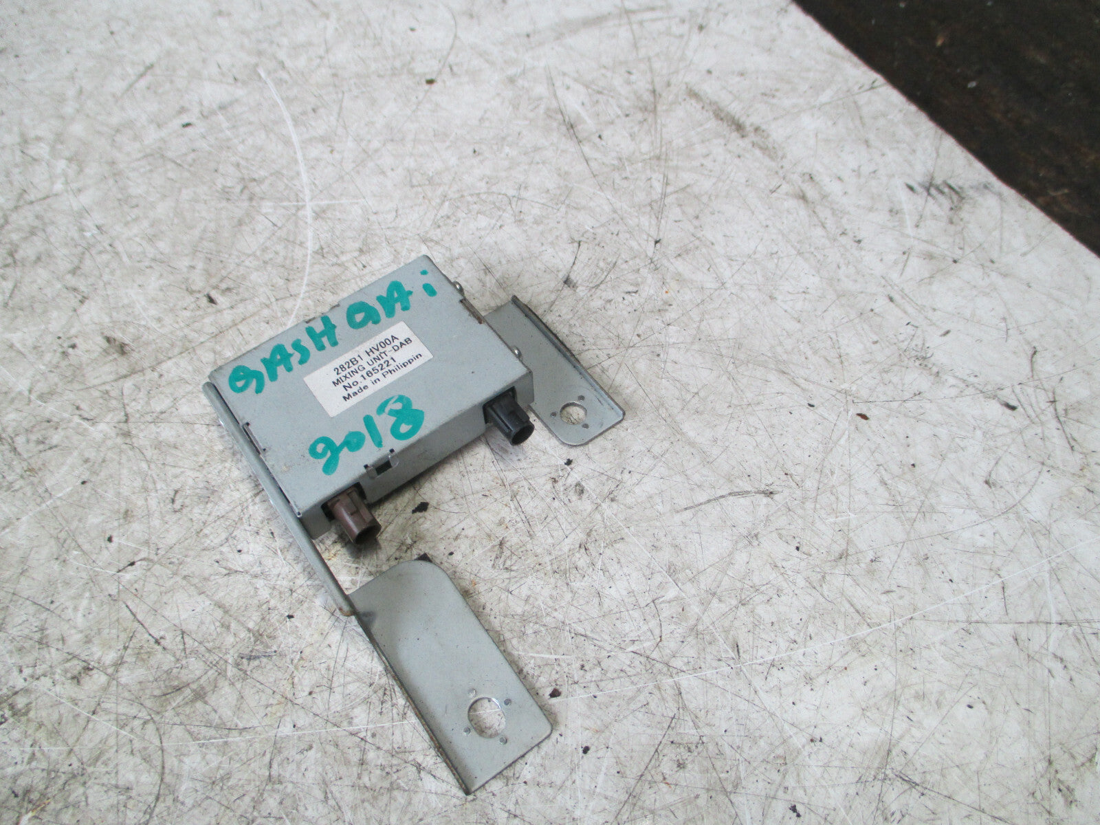 NISSAN QASHQAI MK2 J11 2018 ANTENNA AERIAL AMPLIFIER 282B1HV00A