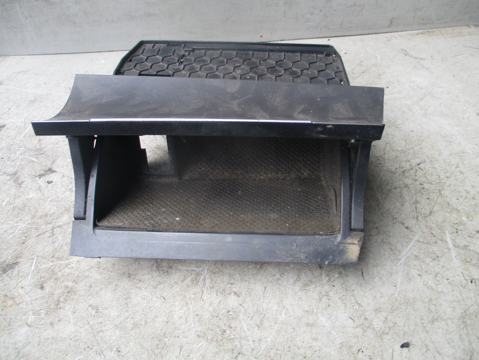 2016 VW GOLF MK7 ASHTRAY INSERT TRAY STORAGE CENTRE CONSOLE 5G2863391