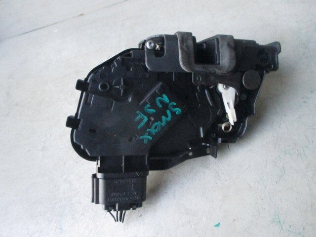 2008 FORD S MAX NSR PASSENGER SIDE REAR DOOR LOCK MECHANISM 8M2A-R21813-CA