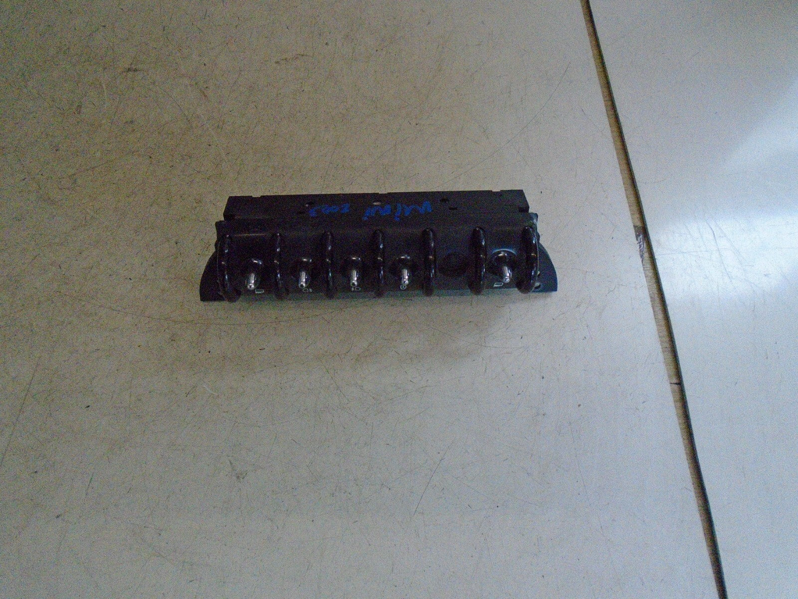 MINI COOPER 2003 3DR CENTRE CONSOLE WINDOW SWITCH PANEL RG21836000