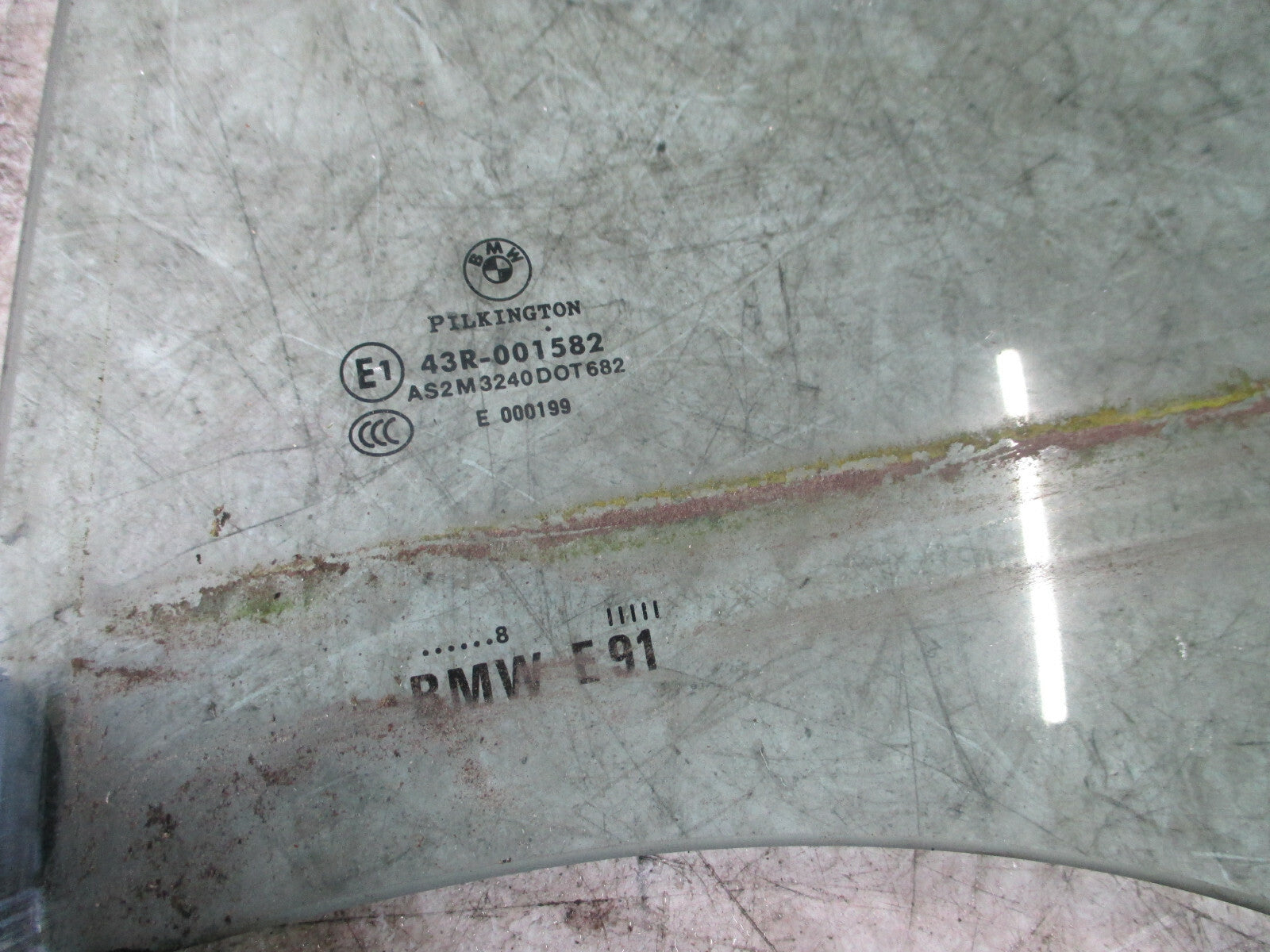 BMW 3 SERIES E90 NSR PASSENGER SIDE REAR DOOR WINDOW GLASS