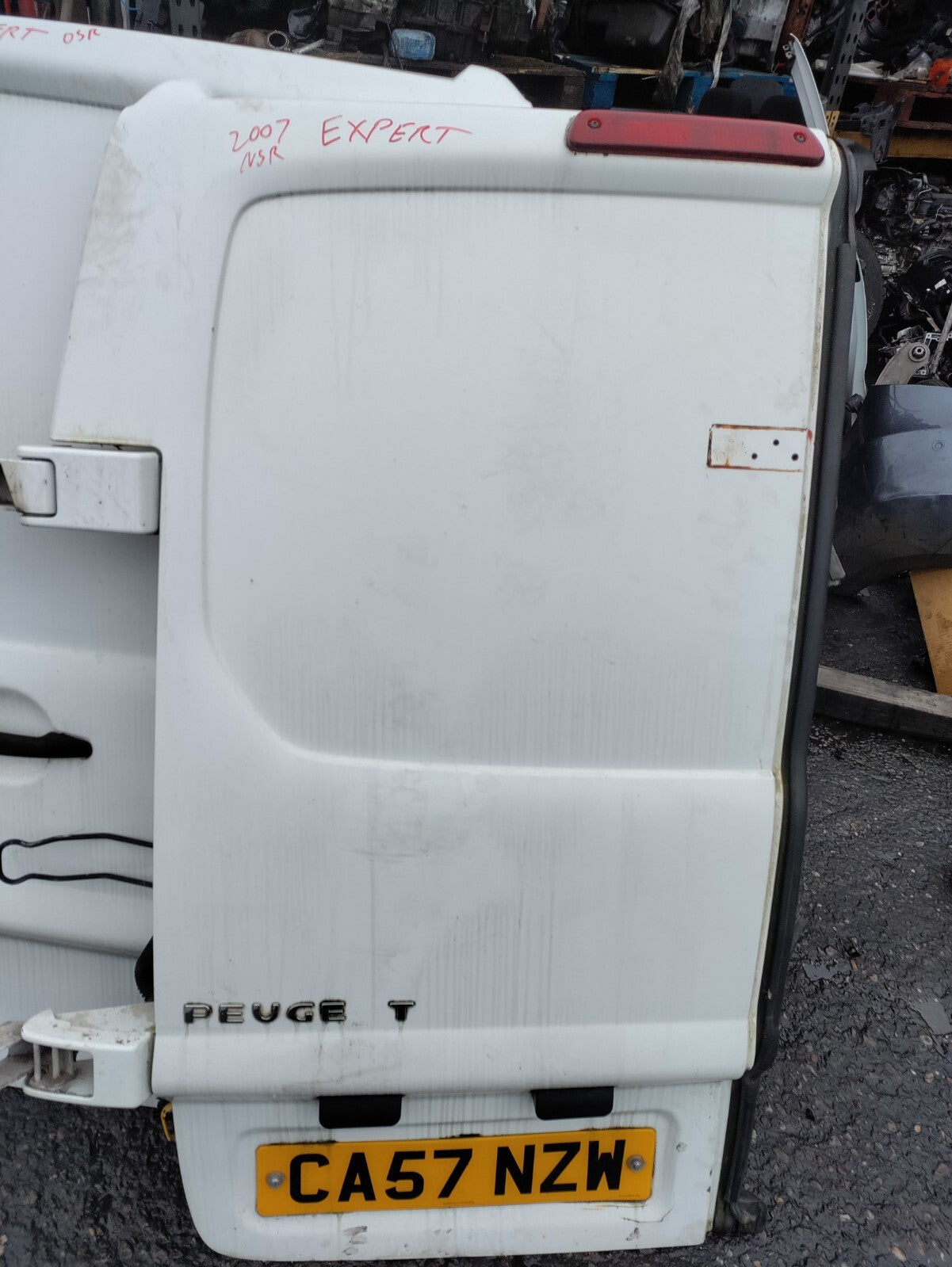 2007 PEUGEOT EXPERT MK2 NSR PASSENGER SIDE REAR COMPLETE DOOR WHITE