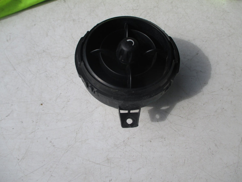 MINI COOPER 56 2010 ROUND AIR BLOWER VENT RG/23990/135 RG/23990/144821 S0481138A