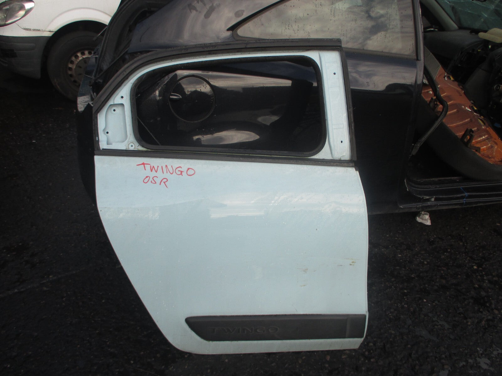 RENAULT TWINGO MK3 2017 OSR DRIVER SIDE REAR BARE DOOR LIGHT BLUE