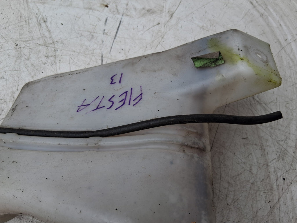 2014 FORD FIESTA MK7 FRONT WINDSCREEN WASHER BOTTLE TANK RESERVOIR