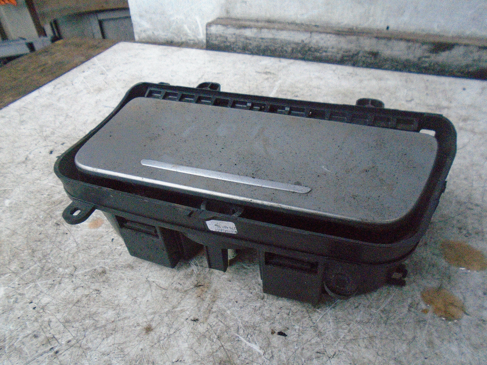 BMW 5 SERIES GT F07 2016 CENTRE CONSOLE CUP HOLDER 9142170
