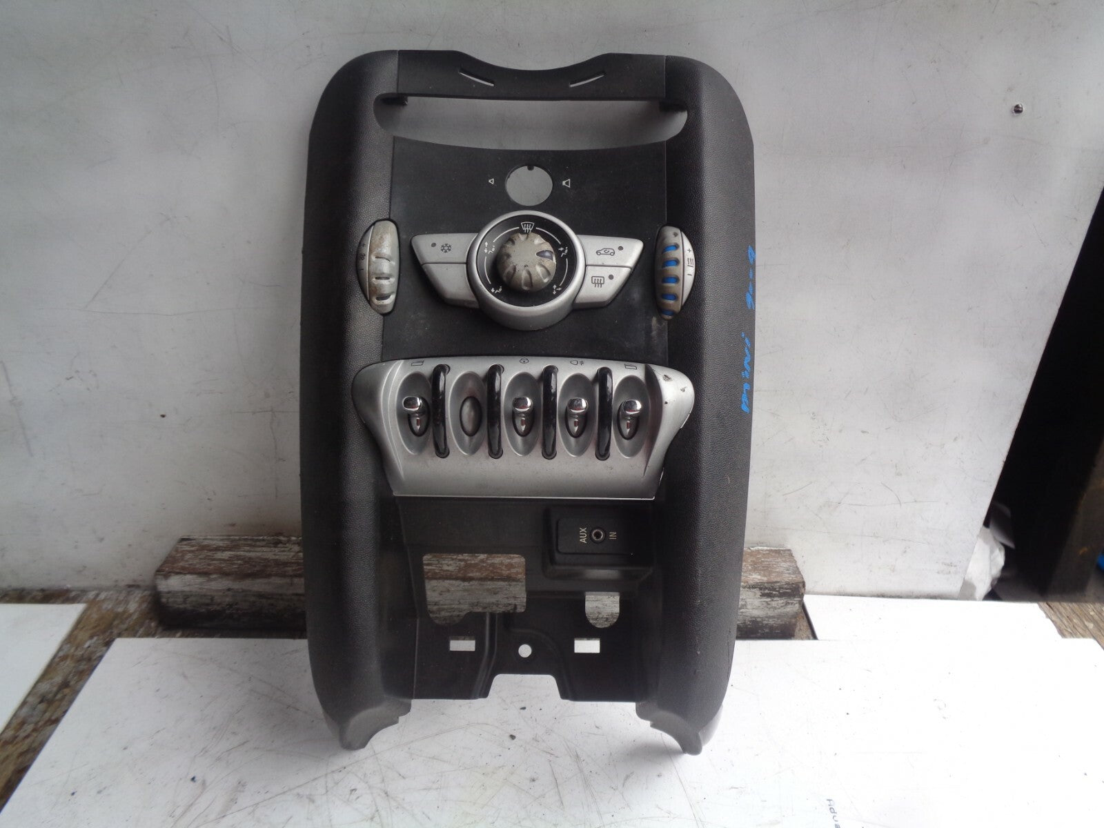 BMW MINI COOPER ONE 2009 HEATER CONTROL UNIT WITH SWITCHES 0068009504