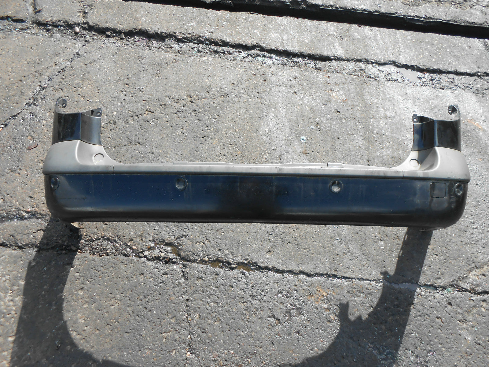 RENAULT LAGUNA MK2 2004 ESTATE COMPLETE REAR BUMPER BLACK