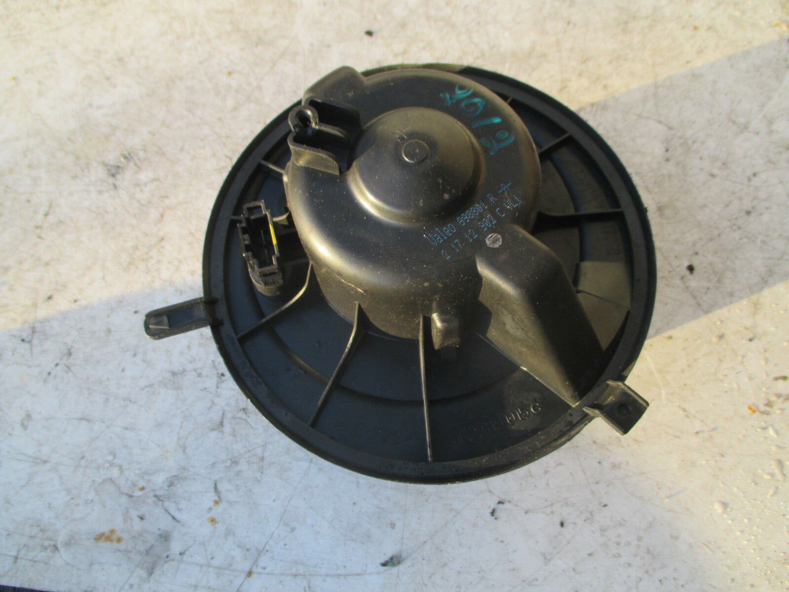 VW VOLKSWAGEN TOURAN 2012 HEATER BLOWER MOTOR FAN UNIT