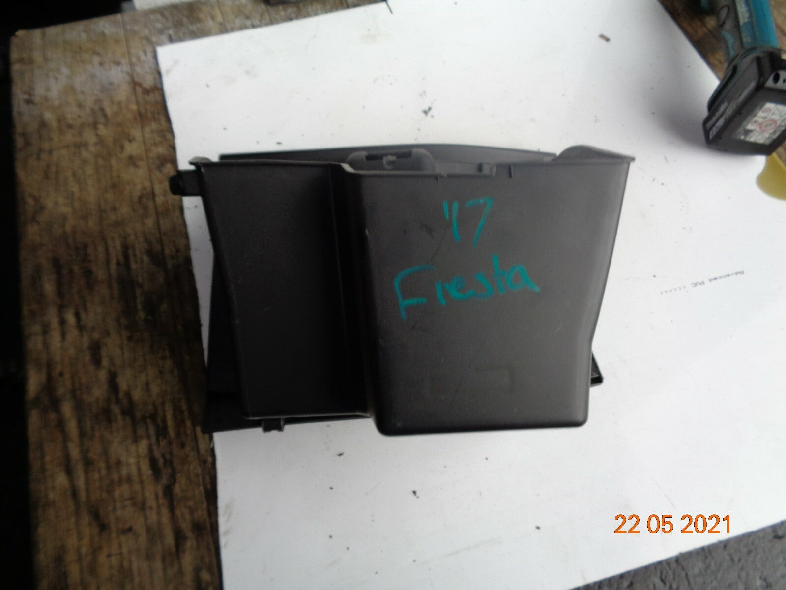 FORD FIESTA MK7 MK7.5 2017 INTERIOR STORAGE COMPARTMENT GLOVE BOX GLOVEBOX