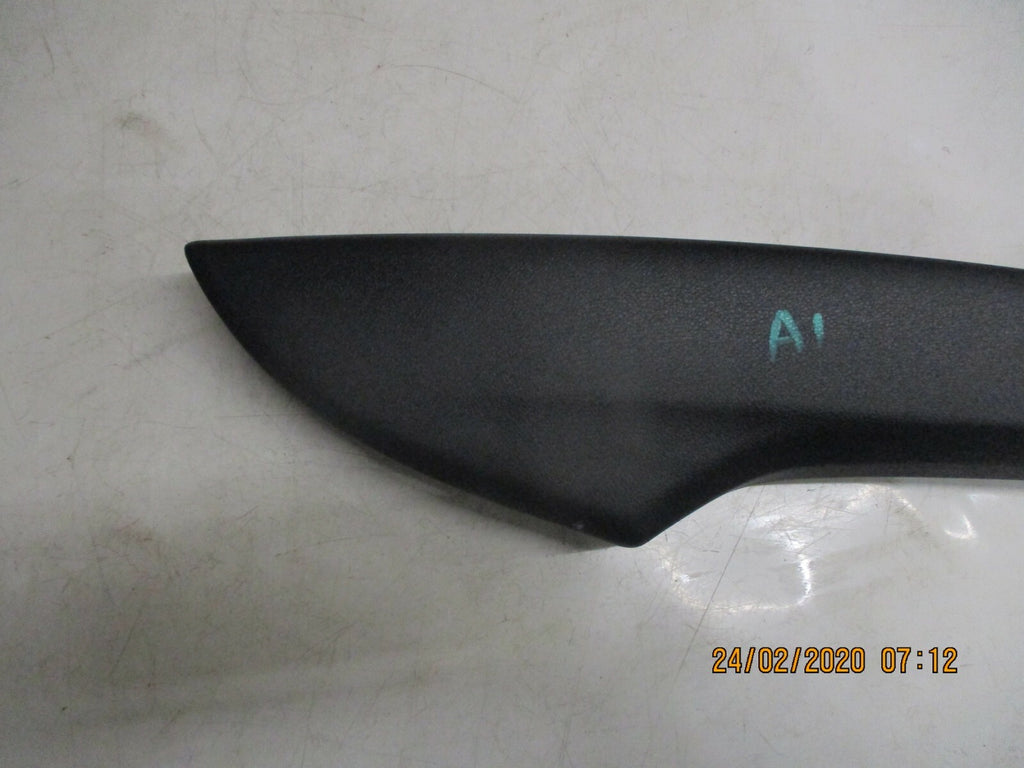 AUDI A1 MK1 8X 2017 NS PASSENGER SIDE DOOR CARD LEATHER PAD TRIM PANEL 8X3867173
